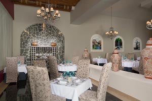 Careyes Mexican Gourmet - Grand Oasis Palm