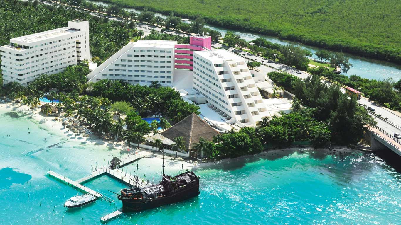 Grand Oasis Palm Cancun Oasis Palm Cancun Specials Contact Us
